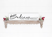 11/30/25 (Sunday) Jingle & Paint: Santa's Small Plank Sign Workshop! 2pm - 330pm