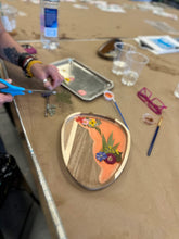 09/25/25 (Thursday) Pressed Flower Resin Experience!! 6pm - 730pm