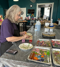 09/25/25 (Thursday) Pressed Flower Resin Experience!! 6pm - 730pm