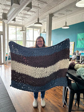 11/09/25 (Sunday) Cozy Knit Blanket Experience! 1pm - 4pm